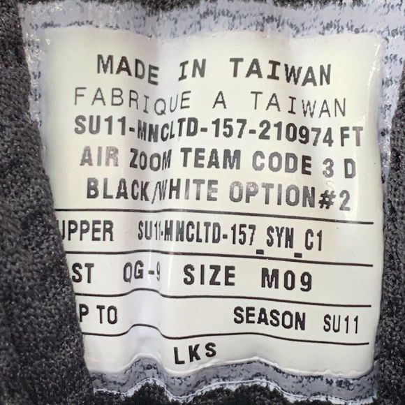 Rare Nike Football Sample Cleats NWOB Sz 9 Mixed Swoosh Colors Black 3120 Shoes - Picture 9 of 13